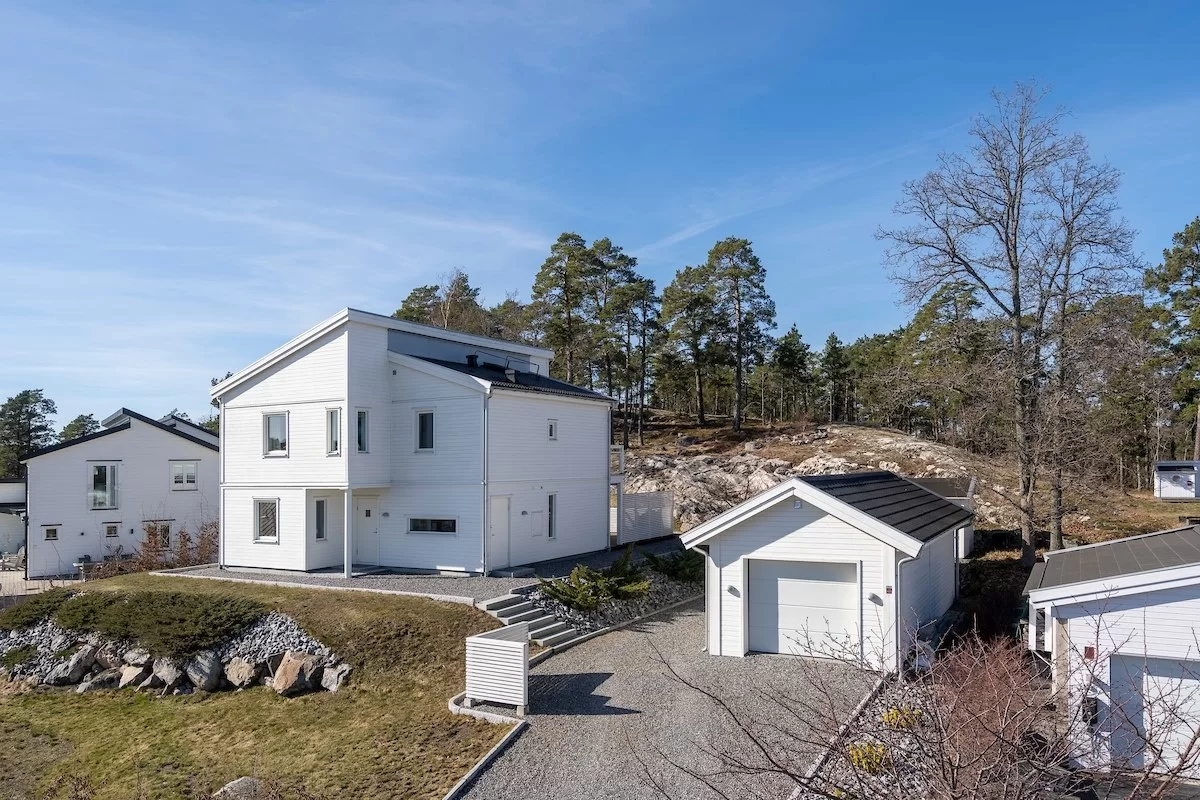 1. Stenlaggning uppfart Enkoping Uppsala Uppland